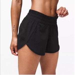 Lululemon Tracker shorts